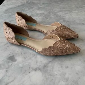 Betsey Johnson Lucy Blush Pink Rose Cut Out Rhinestone D’orsay Flats Size 9